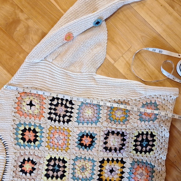 Free People Granny Square crochet oversized sweater size Large - Picture 12 of 13